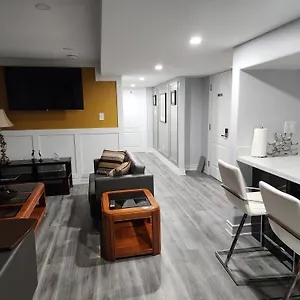 Luxury 2-bedrooms Unit With Wifi, Ldr & Parking. Cambridge